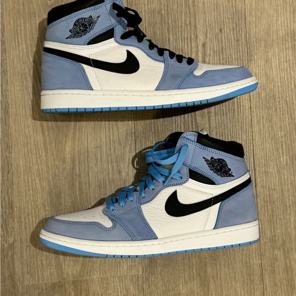 Men’s Jordan 1s size 11. University blue - Picture 2 of 7